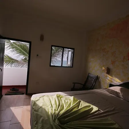 Villa Crocodile Beach Hikkaduwa Exterior photo