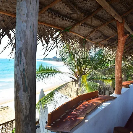 Villa Crocodile Beach Hikkaduwa Exterior photo