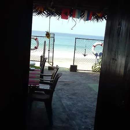 Villa Crocodile Beach Hikkaduwa Exterior photo