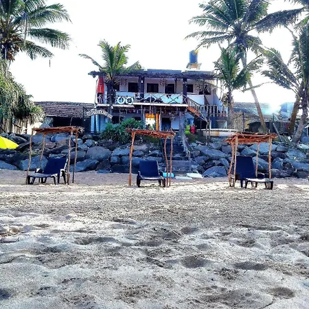 Villa Crocodile Beach Hikkaduwa Exterior photo