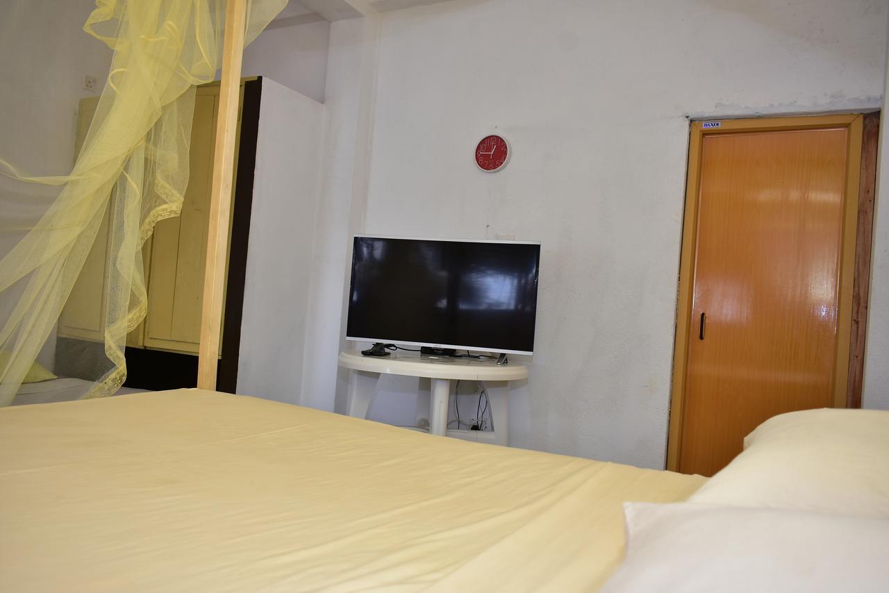 Bed & Breakfast Crocodile 3*